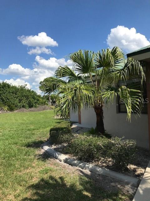 25385 Sandhill Blvd in Port Charlotte, FL - Building Photo - Building Photo