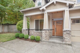 17095 Rebecca Ln in Lake Oswego, OR - Building Photo - Building Photo
