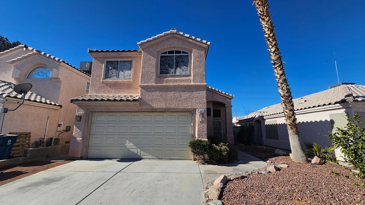 1829 Sierra Hills Way in Las Vegas, NV - Building Photo