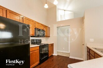 6429 Blakeview Dr in Indianapolis, IN - Building Photo - Building Photo