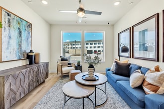 Birchway Quarry Falls in Fort Worth, TX - Building Photo - Building Photo