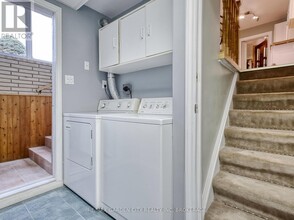 38 Cypress St in St Catharines, ON - Building Photo - Building Photo