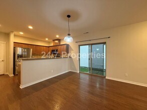 10991 SW Stockholm Dr in Wilsonville, OR - Foto de edificio - Building Photo