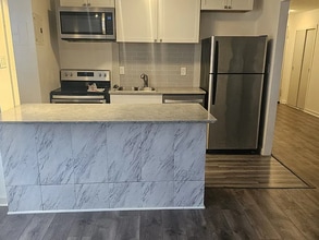 11720 Edgewater Dr, Unit 605 in Lakewood, OH - Building Photo - Building Photo