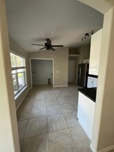 50 Spinnaker Cir in South Daytona, FL - Building Photo - Building Photo