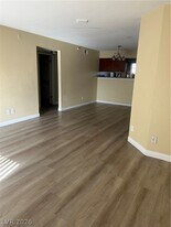 2750 S Durango Dr in Las Vegas, NV - Building Photo