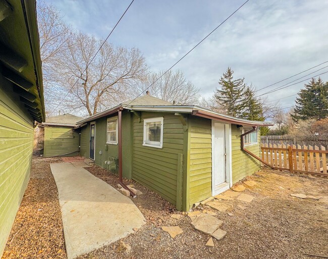 property at 840 Illinois St