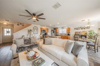 4204 Cave Cove Ct in Fort Worth, TX - Building Photo - Building Photo