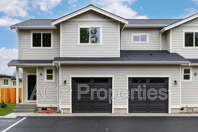 541 Colton Ln in Everson, WA - Foto de edificio - Building Photo