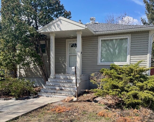 property at 1008-1017 17 St S