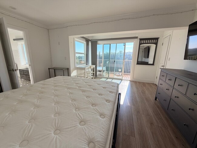 3910 Cody Rd in Sherman Oaks, CA - Building Photo - Building Photo