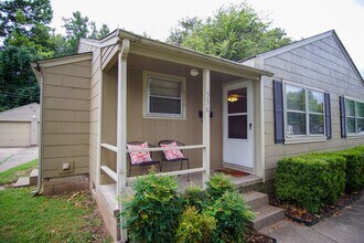 936 E 37th Pl in Tulsa, OK - Building Photo - Building Photo