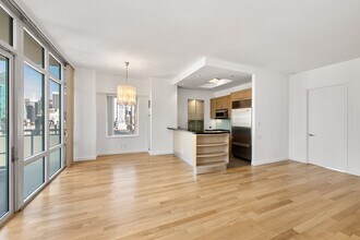 325 5th Ave in New York, NY - Building Photo - Building Photo