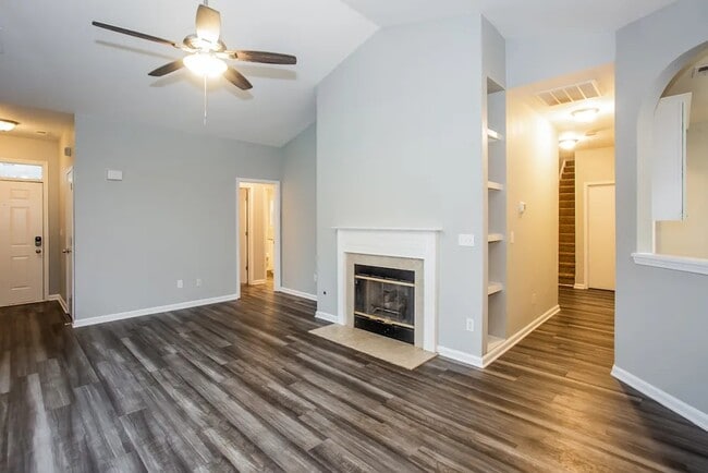 8312 Springhead Ln in Charlotte, NC - Building Photo - Building Photo