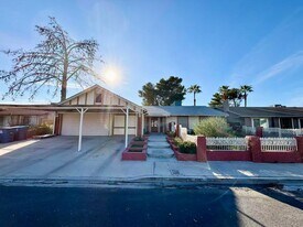 5195 S Sepulveda Blvd in Las Vegas, NV - Building Photo