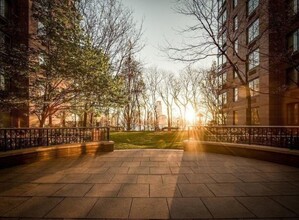 375 S End Ave in New York, NY - Foto de edificio - Building Photo