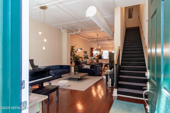 property at 1661 Riverside Ave