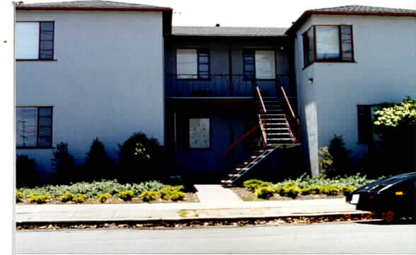 422 Spring St in Redwood City, CA - Building Photo - Building Photo