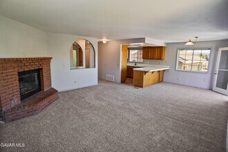 14849 Ripton Rd in Lake Hughes, CA - Building Photo - Building Photo