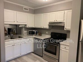 805 Stallings Rd in Taylors, SC - Building Photo - Building Photo
