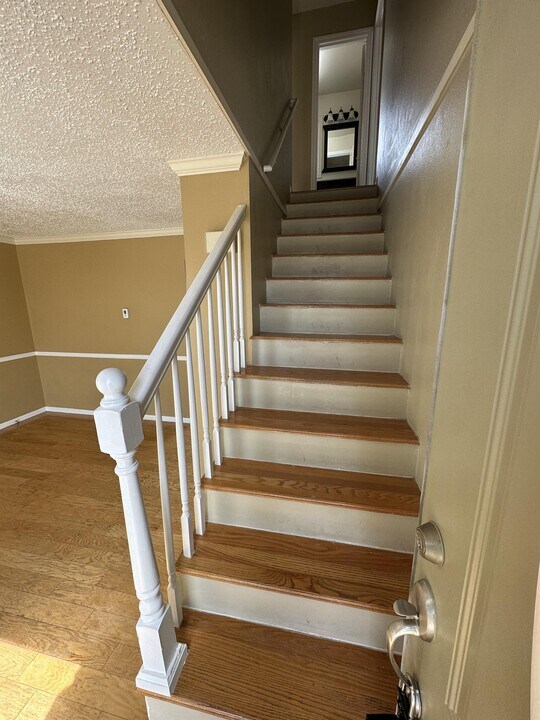 2711 Inverness Blvd Photo