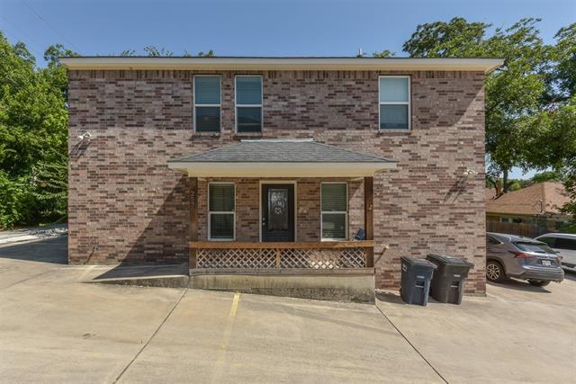 2530 S University Dr in Fort Worth, TX - Building Photo