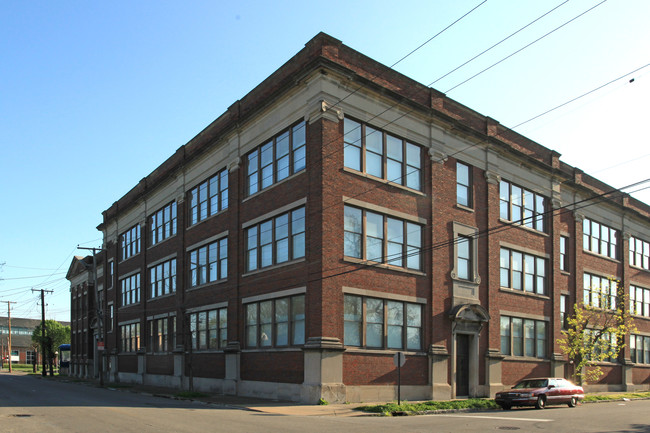 Russell Apartments in Louisville, KY - Building Photo - Building Photo