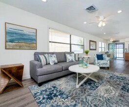 5041 N Beach Rd, Unit 1B in Englewood, FL - Building Photo - Building Photo