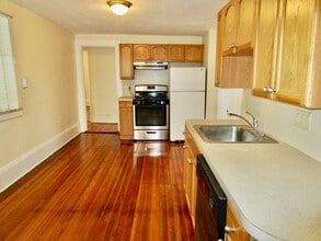 137 Bridge St in Newton, MA - Building Photo - Building Photo
