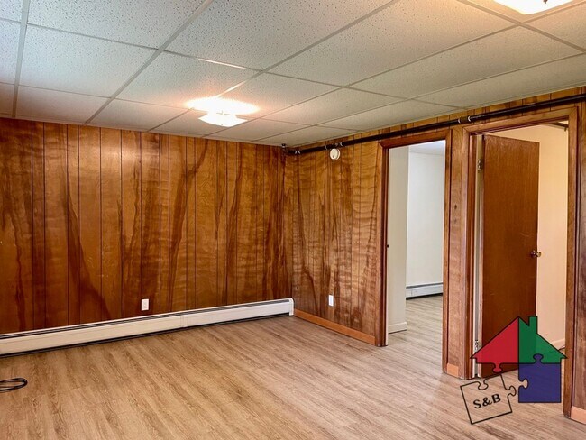 68 Upper Hollow Rd-Unit -Unit 2 in Stowe, VT - Foto de edificio - Building Photo