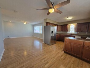 62 Seabreeze Way in Keansburg, NJ - Building Photo - Building Photo