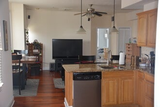 424 Seville St, Unit 2 in Philadelphia, PA - Building Photo - Building Photo