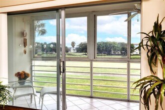 4402 Martinique Ct in Coconut Creek, FL - Building Photo - Building Photo