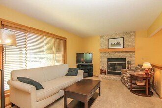 2506 Scenic Ridge Dr in Madison, WI - Building Photo - Building Photo