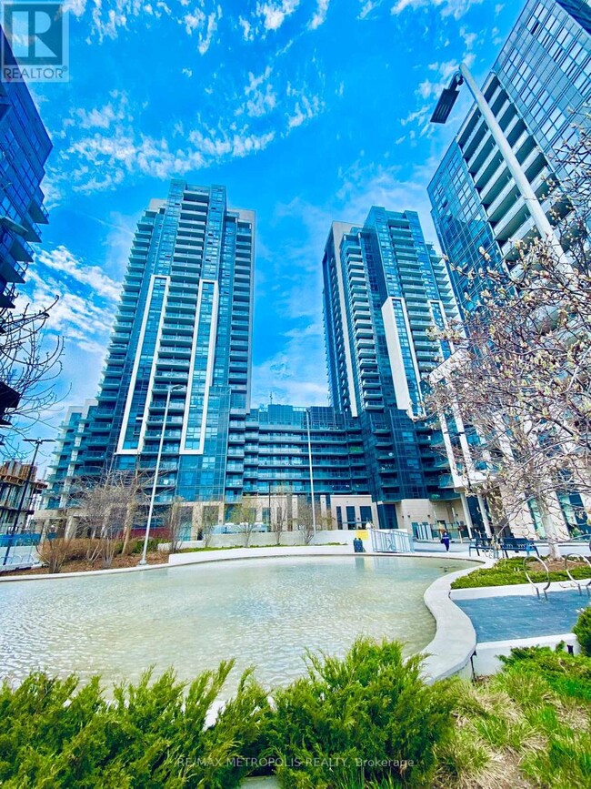 20-820 Meadowglen Pl