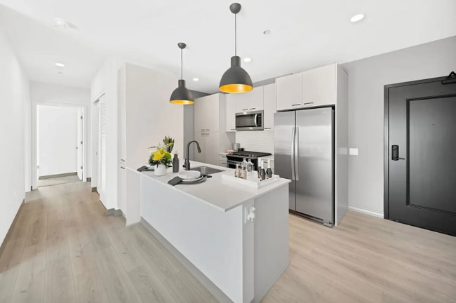 property at 2131 N Elston Ave