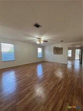 12005 Kilmartin Ln in Austin, TX - Building Photo - Building Photo