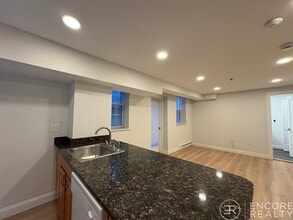 51 Queensberry St in Boston, MA - Foto de edificio - Building Photo