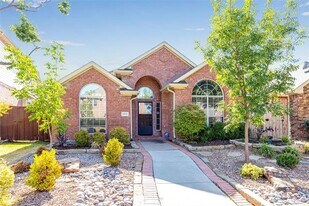 6912 Harvey Ln in Plano, TX - Building Photo