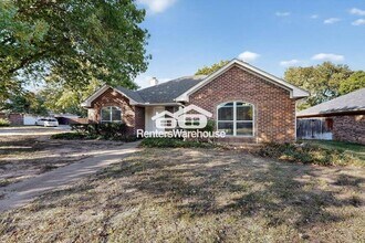 8901 Marti Ln in Fort Worth, TX - Building Photo - Building Photo