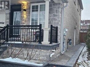 5454 Tasha Dr in Mississauga, ON - Building Photo - Building Photo