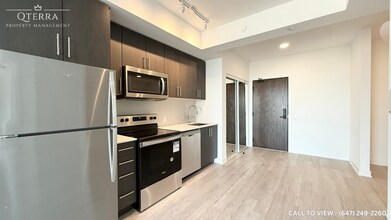 2782 Barton St E in Hamilton, ON - Building Photo - Building Photo