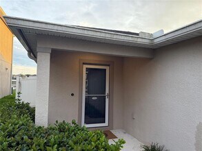 10428 Laguna Plains Dr in Riverview, FL - Building Photo - Building Photo