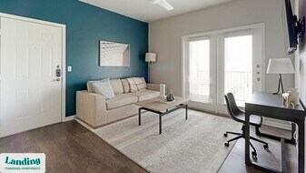 11022 Culebra Rd in San Antonio, TX - Building Photo