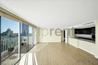 2160 Century Pk E in Los Angeles, CA - Foto de edificio - Building Photo