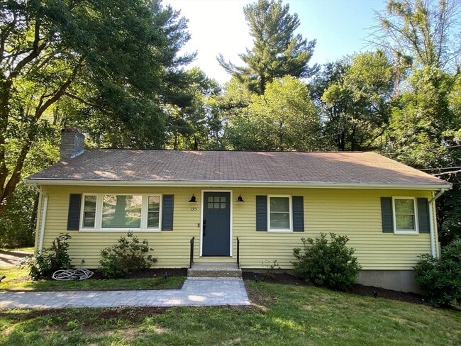 195 Winter St in Ashland, MA - Building Photo - Building Photo