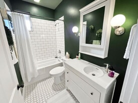 1826 Republic St in Cincinnati, OH - Building Photo