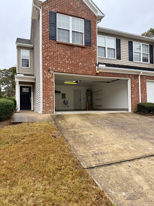 2525 Blackwolf Run Ln in Raleigh, NC - Building Photo - Building Photo