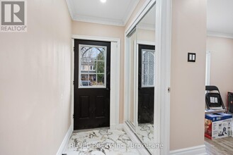 22 Hayes Rd in Thorold, ON - Building Photo - Building Photo
