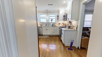 17 Nottinghill Rd, Unit 2 in Boston, MA - Building Photo - Building Photo